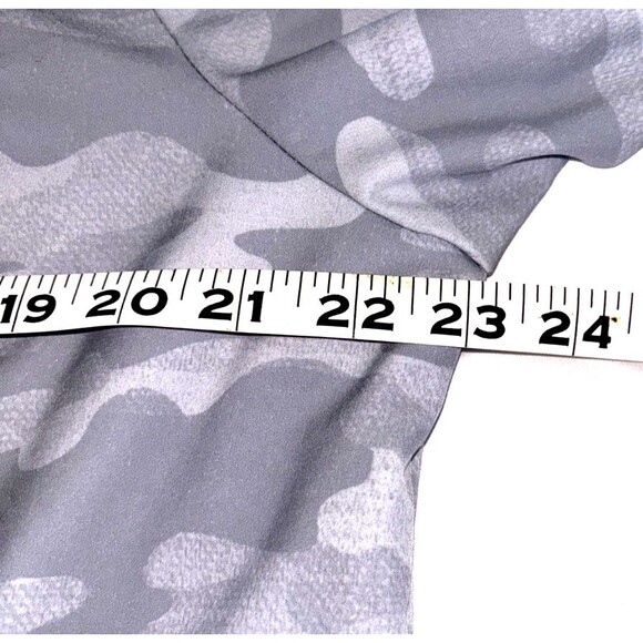 Free Country Women’s Gray Silver Chip Camo Lightweight Jacket XL Hooded - Picture 9 of 11